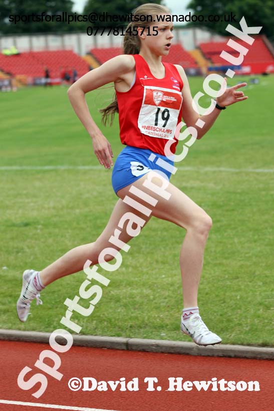 Inter girls 1500 metres, English Schools Track and Field. Photo: David T. Hewitson/Sports for All Pics